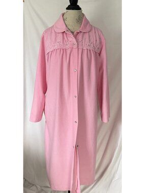 Vintage Katz PEARL Snap Robe Embroidered Collar Fleece Housecoat Grannycore +🎁